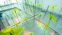 Seni dan Panorama Kota Menyatu di Pameran Mirror & Lights