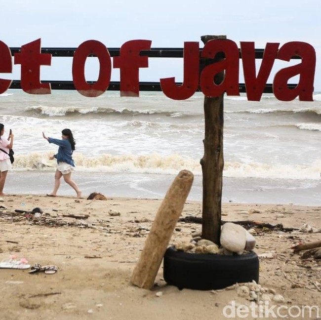 Potret Pantai-Pantai Cantik di Tanjung Lesung