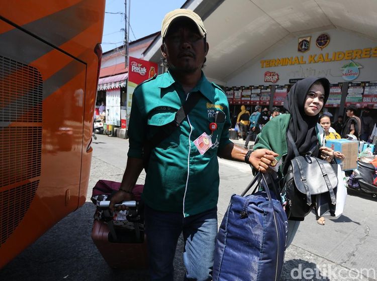 Pantauan Arus Mudik di Terminal Kalideres