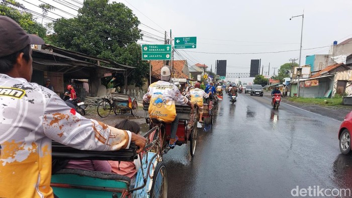Penarik becak penerima bantuan kompensasi di Cirebon