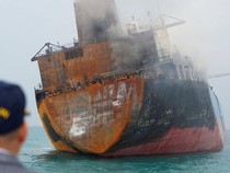 Kisah Awak Kapal Terjebak di Selat Hormuz: Tak Ada Tempat Bersembunyi
