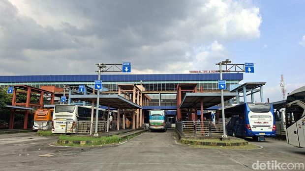 Terminal Tipe A Pondok Cabe yang terletak di Jalan Kemiri Raya, Pondok Cabe Udik, Pamulang, Kota Tangerang Selatan, Banten