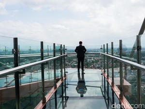 Spot Ngopi Mewah di Lantai 22 Trans Hotel Jakarta, View-nya Bikin Sulit Beranjak