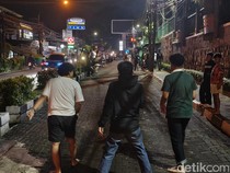 Gelak Tawa Warnai Balap Lari Malam Ramadan di Halte Unpar