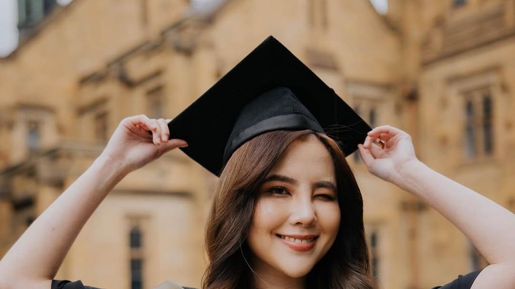 Agatha Chelsea Akhirnya Pilih Harvard untuk S2!