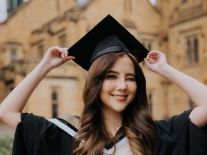 Agatha Chelsea Akhirnya Pilih Harvard untuk S2!