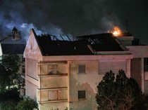 Serpihan Rudal Iran Picu Kebakaran di Kota-kota Israel