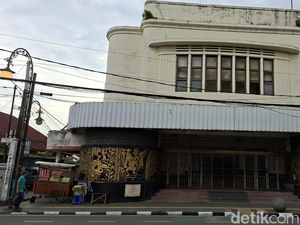 Menelusuri Jejak 5 Bioskop Lawas yang Masih Berdiri di Bandung