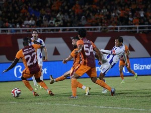 Mariano Peralta Buyarkan Kemenangan Persib Atas Borneo FC