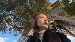 Foto Liburan Laura Moane di Paris, Modis Banget!