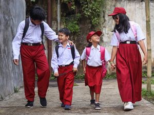 Anak Sekolah Masuk Lagi Tanggal Berapa? Cek Jadwalnya