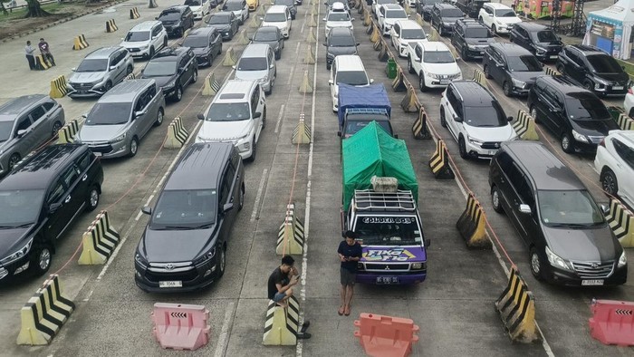Lonjakan penumpang di Pelabuhan Bakauheni