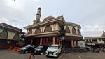 Merah-merah Masjid Baiturrahman di Depok