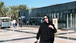 Visual Momo Pakai Abaya dan Kerudung di Masjid Sheikh Zayed Abu Dhabi