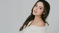 Nicole Parham double happy, karena selain ulang tahun, dirinya bakal jadi ibu. Ia sedang hamil beberapa bulan. (Foto: dok Instagram nicoleparham_)