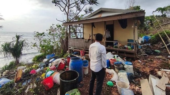 Paket kokain seberat 25 kg ditemukan nelayan terdampak di kawasan pesisir pantai Kabupaten Selayar.