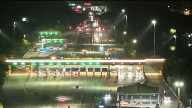 Pantauan udara ETLE Drone Presisi Tol Cikatama dan Tol Kalihurip. (dok. Youtube NTMC Polri)