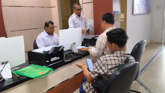 Perangkat Desa laporkan kades di Muara Enim ke polisi