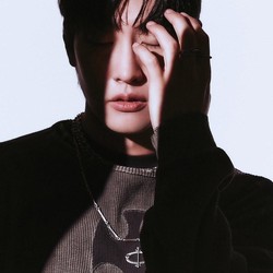 SHAUN Buka Diri Lewat Musik, dari Way Back Home ke Diary