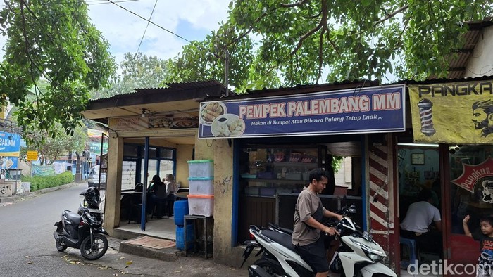 Toko pempek palembang legendaris di bandung