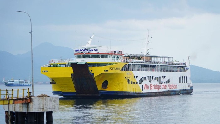 Usai Terbakar, KMP Portlink VII Kembali Beroperasi Angkut Pemudik