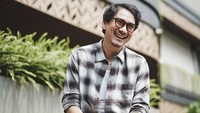 Vincent Rompies mengatakan cepat mengambil tindakan ke dokter saat tahu benjolan makin besar. Kata dokternya ini kalau seminggu lagi bisul jadinya, jadi harus dikeluarin, tuturnya. (Foto: dok Instagram vincentrompies)