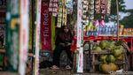 Warung Pinggir Jalan Karawang Siap Sambut Pemudik, Sawah Hijau Jadi Bonus