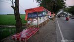 Warung Pinggir Jalan Karawang Siap Sambut Pemudik, Sawah Hijau Jadi Bonus
