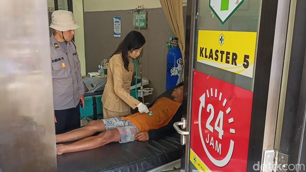 5 ABK Terombang-ambing 12 Jam Usai Kapal Karam di Laut 5 ABK Terombang-ambing 12 Jam Usai Kapal Karam di Laut
