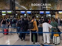 Mudik Hemat Naik Pesawat? Ini Tips Biar Tiketnya Nggak Bikin Kantong Jebol!