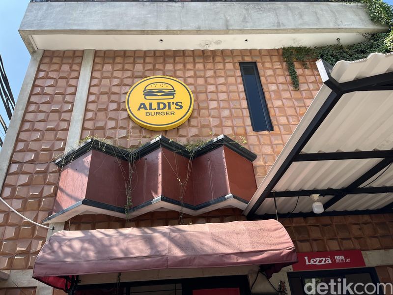 Aldi's Burger Aldi's Burger