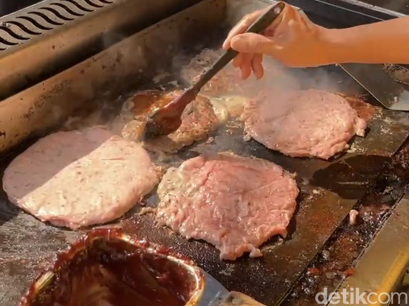 Aldi's Burger Aldi's Burger