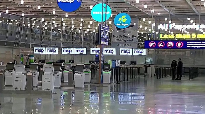 Bandara Minneapolis bagai Kota Hantu