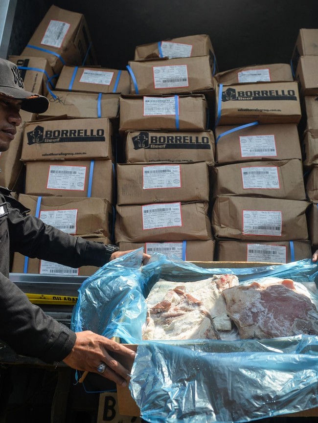 Bareskrim Polri Ungkap Peredaran 12,9 Ton Daging Domba Kedaluwarsa di Tangerang