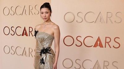 Foto: Jessica Buckley Hingga Ejae, Ini 10 Artis Berbusana Terbaik Oscars 2026