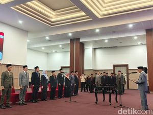 Pathul Bahri Lantik 9 Pejabat Eselon II Lombok Tengah, Ini Daftarnya