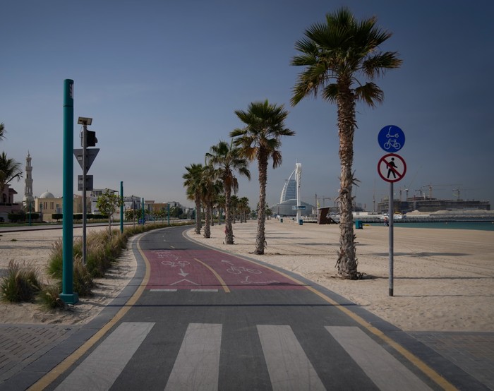 Dubai yang kini sepi