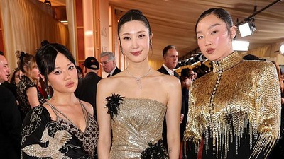 Gaya Penyanyi KPop Demon Hunters Bergaun Golden di Oscar, Bawa Pulang Piala