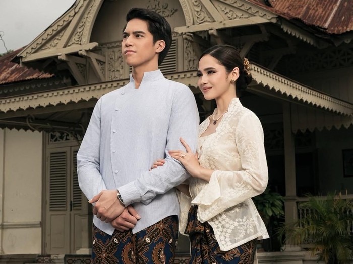 El Rumi dan Syifa Hadju