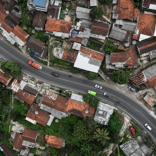 Foto Udara Arus Lalu Lintas Jalur Nagreg Jelang Puncak Mudik