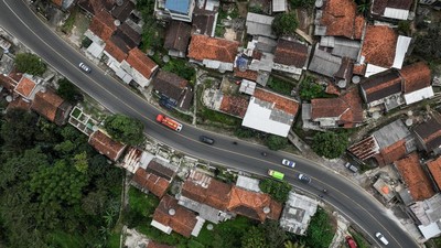 Foto Udara Arus Lalu Lintas Jalur Nagreg Jelang Puncak Mudik