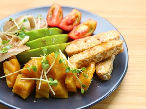 8 Makanan Fermentasi Kaya Nutrisi, Ada yang Asli Indonesia!