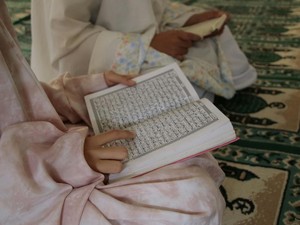 Apa Hubungan Surat Al-Kahfi Ayat 1-10 dengan Fitnah Dajjal?