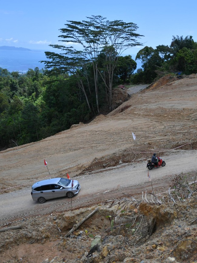 Jalan Longsor Tapanuli Tengah Belum Bisa Dilalui Pemudik Lebaran