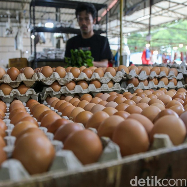 Jelang Lebaran, Harga Bahan Pokok di Pasar Ciputat Masih Stabil