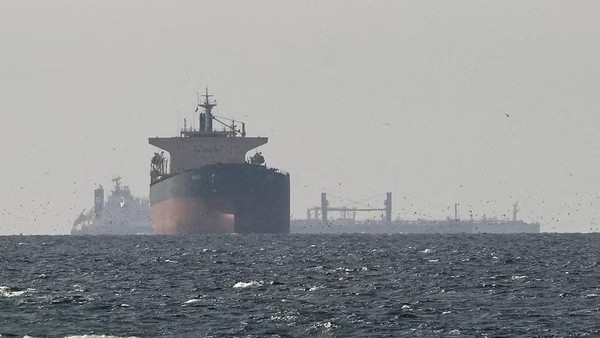 Iran Batasi Selat Hormuz, Hanya Kapal Negara Sekutu yang Boleh Melintas