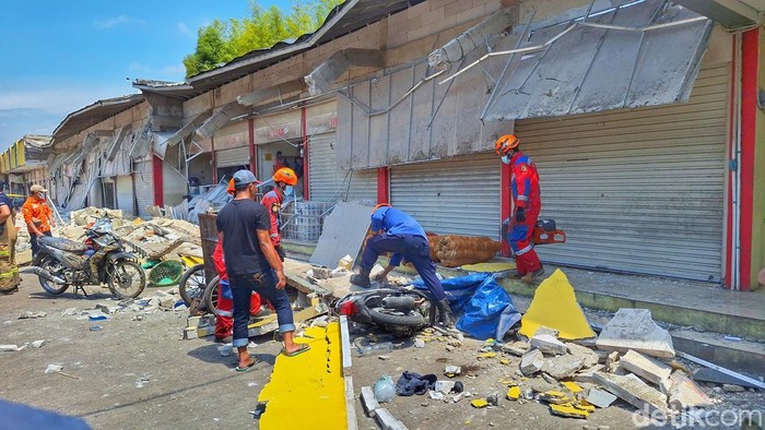 Kondisi area atap plafon Pasar Sehat Sehat Soreang, Kabupaten Bandung.