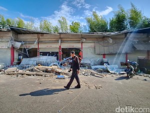 Polisi Dalami Ambruknya Plafon Pasar Sehat Soreang Tewaskan 1 Orang