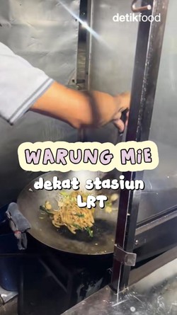 Video: Kwetiau dan Mie Yamin Enak di Dekat LRT Pancoran