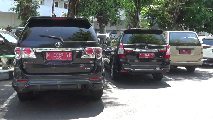 Mobil dinas Pemkab Lumajang